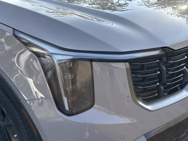 Used 2025 Kia Sorento SX AWD/4WD image 7