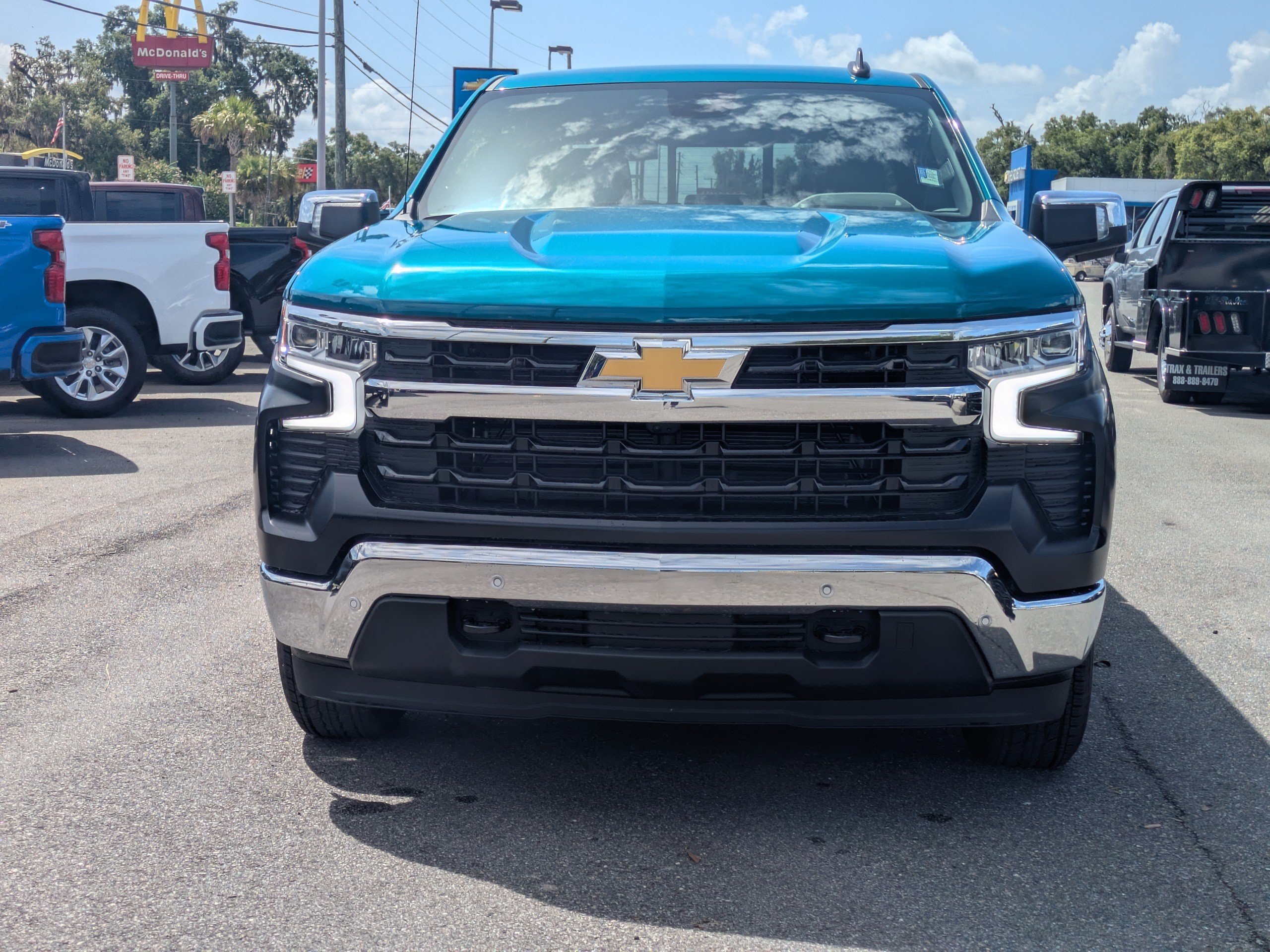 New 2026 Chevrolet Silverado 1500 LT w/ Safety Package AWD/4WD image 9