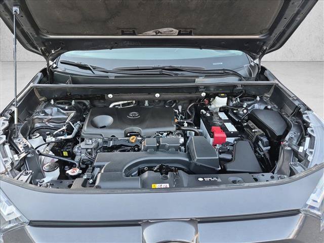 Certified 2025 Toyota RAV4 XLE FWD image 22