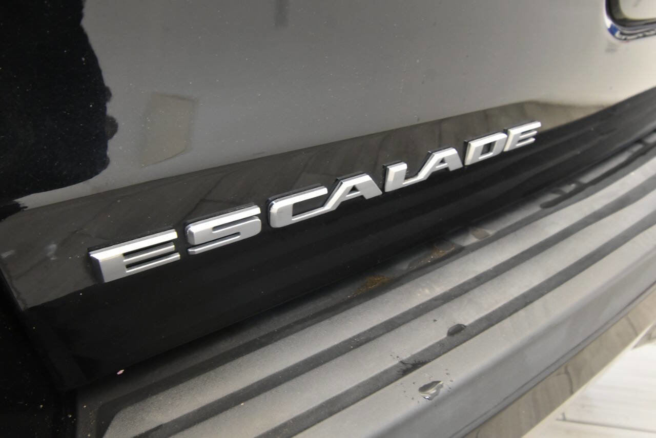 Used 2020 Cadillac Escalade Premium Luxury image 36
