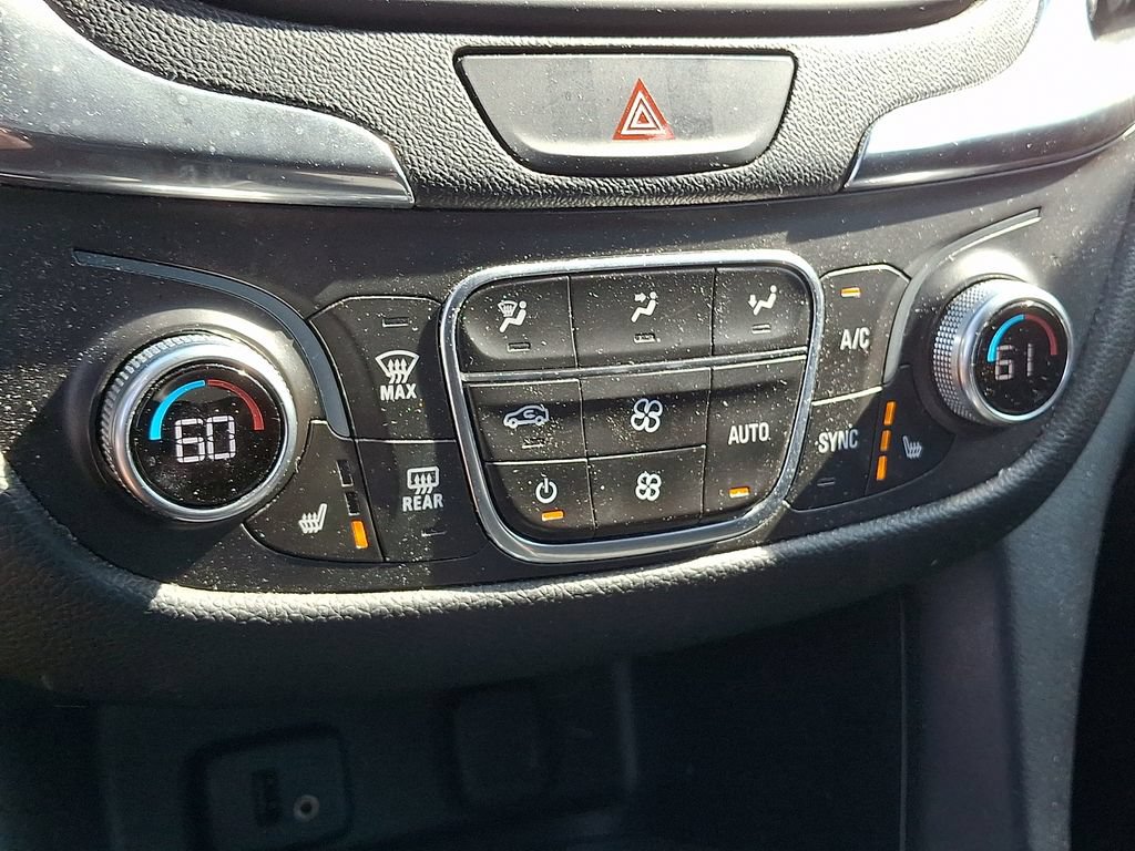 Used 2018 Chevrolet Equinox LT AWD/4WD image 21