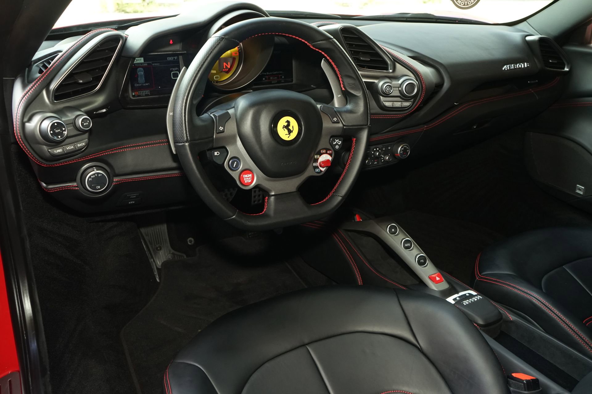 Used 2019 Ferrari 488 GTB image 10