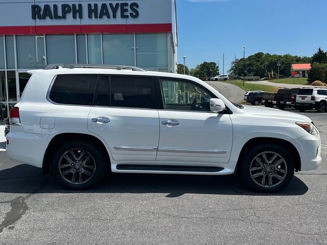 Used 2014 Lexus LX 570 4WD image 2