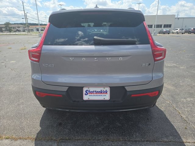Used 2026 Volvo XC40 B5 Plus AWD/4WD image 7
