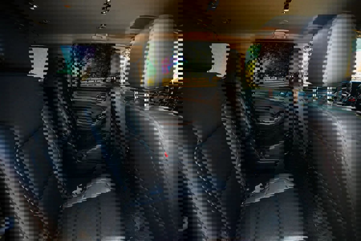 Used 2020 Chevrolet Suburban LT w/ Max Trailering Package image 31