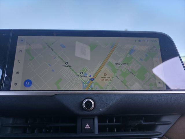 Used 2025 Toyota Crown Signia image 15