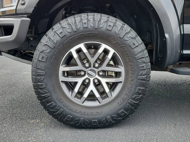 Used 2018 Ford F150 Raptor w/ Equipment Group 802A Luxury image 22