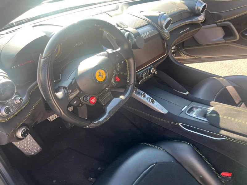 Used 2018 Ferrari GTC4Lusso AWD/4WD image 11