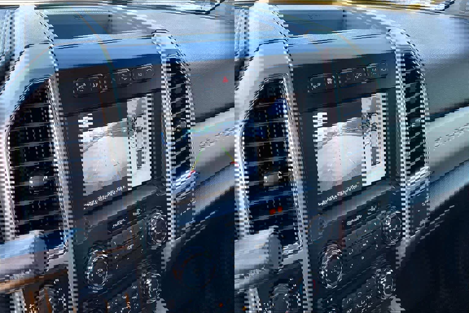 Used 2018 Ford F250 Lariat w/ Lariat Ultimate Package image 24