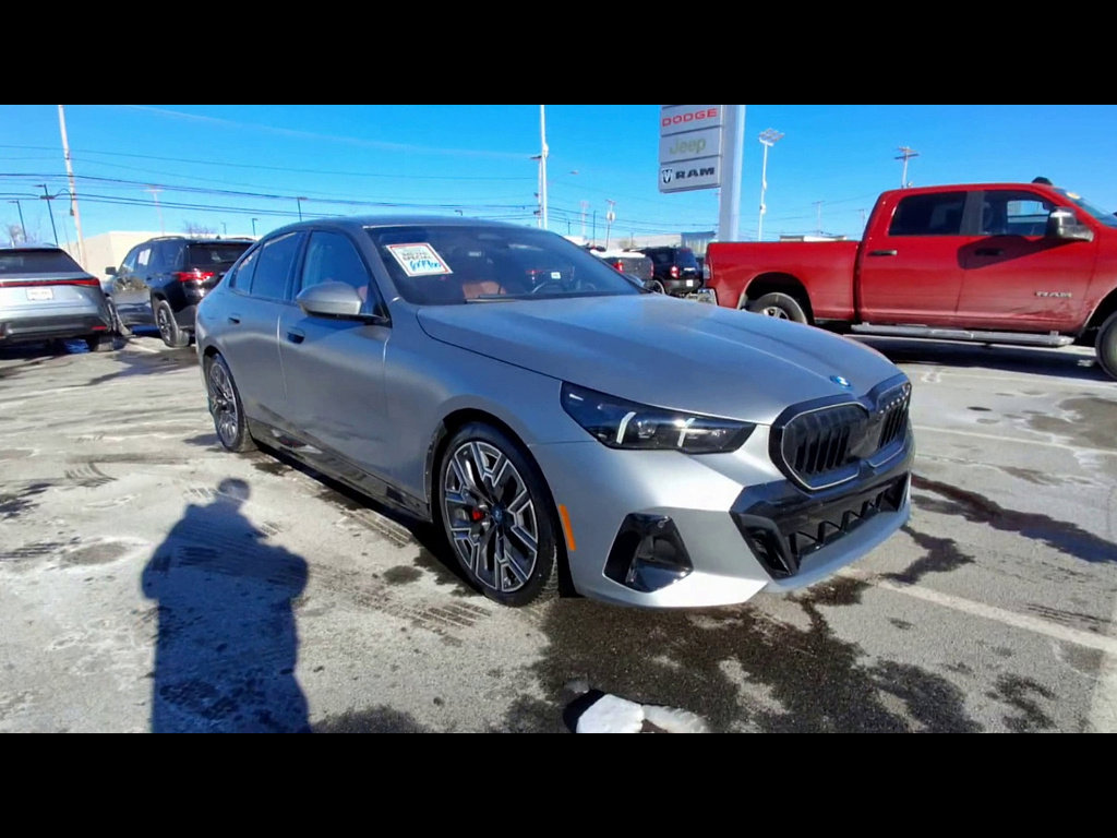 Used 2025 BMW i5 xDrive40 w/ M Sport Package image 2