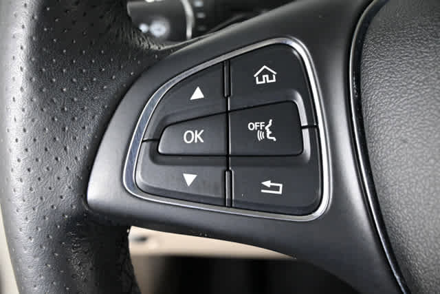 Used 2017 Mercedes-Benz GLC 300 image 23