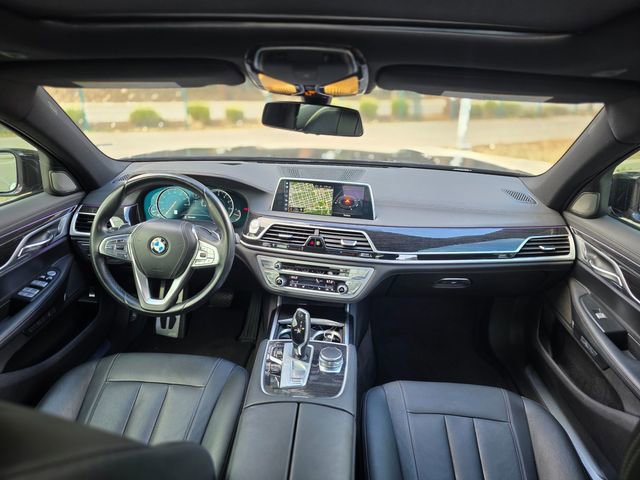 Used 2018 BMW 740i RWD image 34