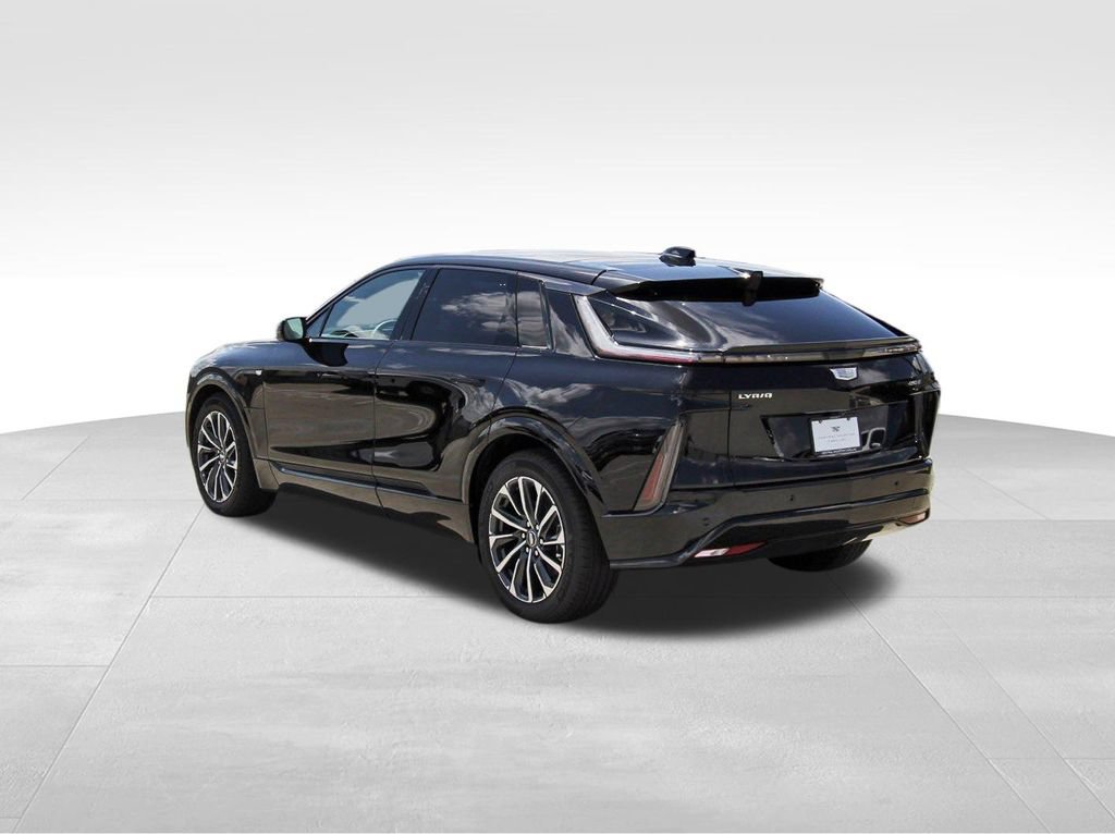 Used 2024 Cadillac Lyriq Sport RWD image 3