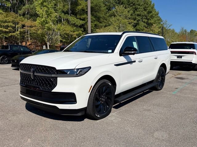 New 2025 Lincoln Navigator L Reserve image 3