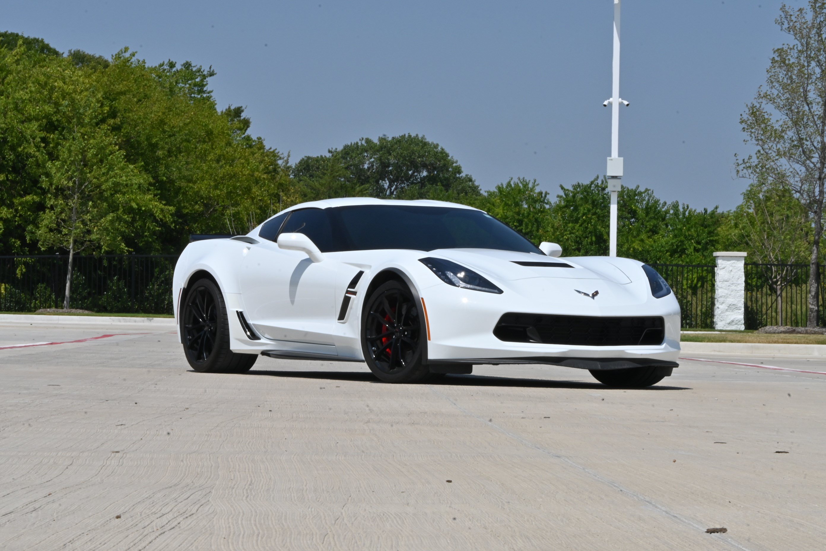 Used 2019 Chevrolet Corvette Grand Sport RWD image 2