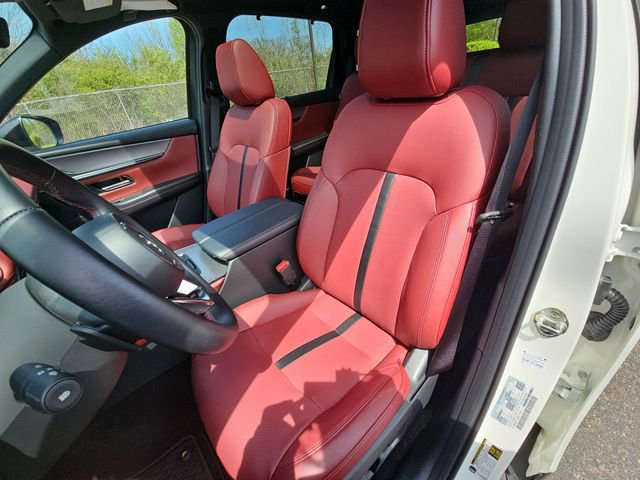 Used 2025 MAZDA CX-70 Plug-In Hybrid w/ Premium Plus AWD/4WD image 20