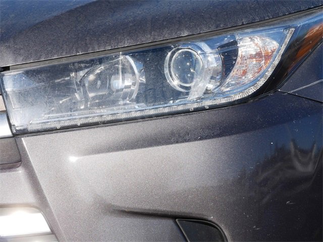Used 2018 Toyota Highlander Limited Platinum image 10