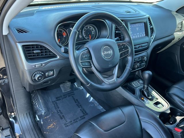 Used 2019 Jeep Cherokee Latitude Plus FWD image 15