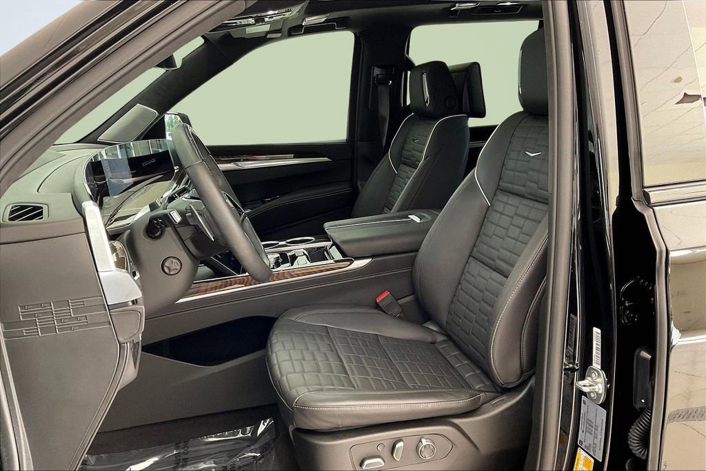 Used 2025 Cadillac Escalade Sport Platinum image 25