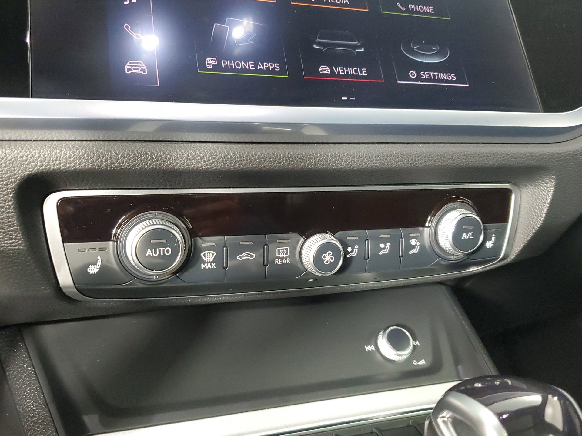 Certified 2022 Audi Q3 2.0T Premium Plus w/ Premium Plus Package image 41