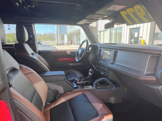 Used 2023 Ford Bronco Outer Banks w/ Sasquatch Package AWD/4WD image 11
