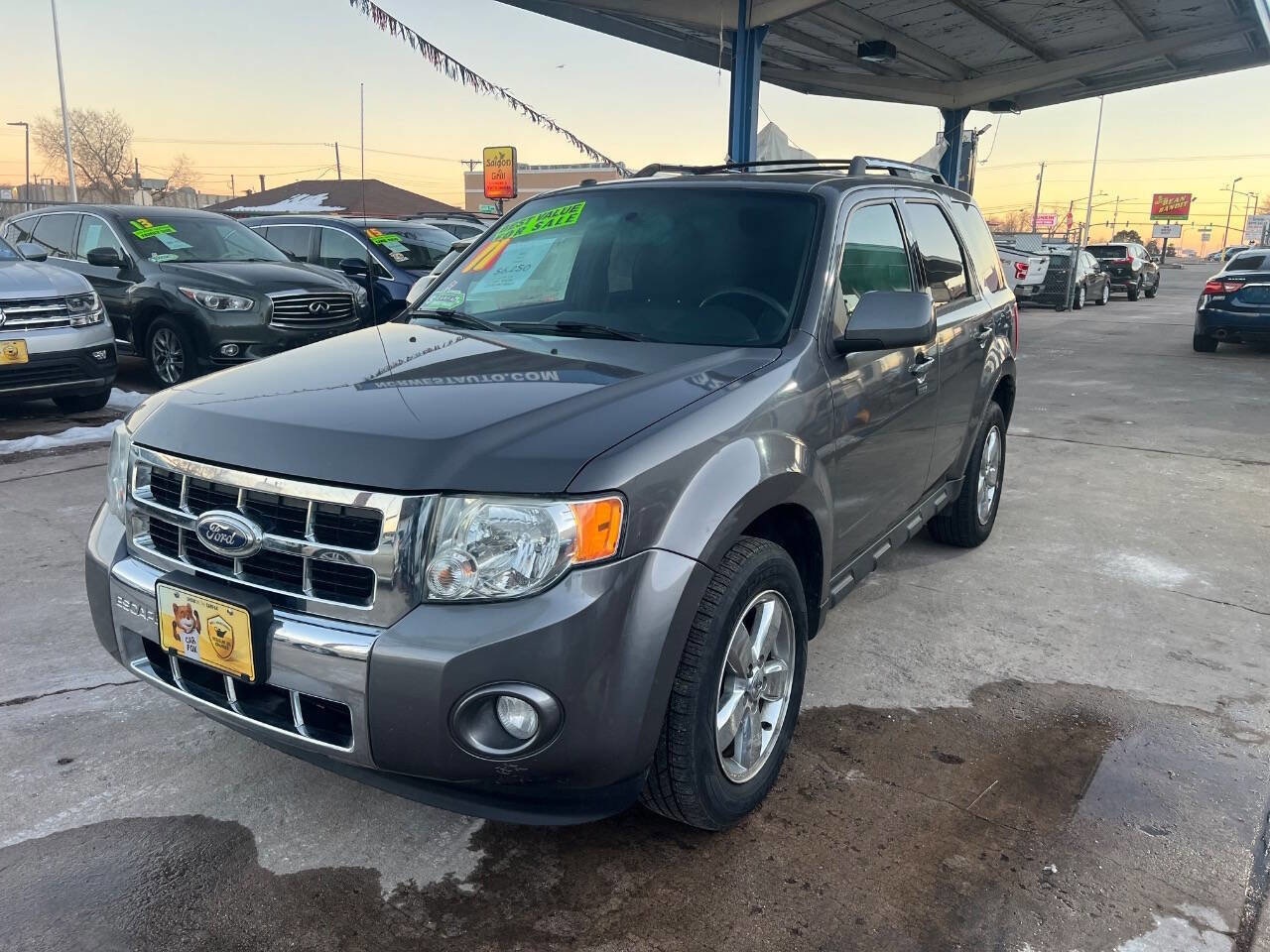 Used 2011 Ford Escape Limited w/ 301A Rapid Spec Order Code AWD/4WD image 3