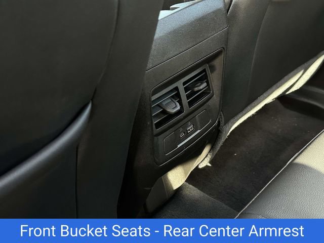 Certified 2025 Chevrolet Colorado LT w/ LT Convenience Package image 17