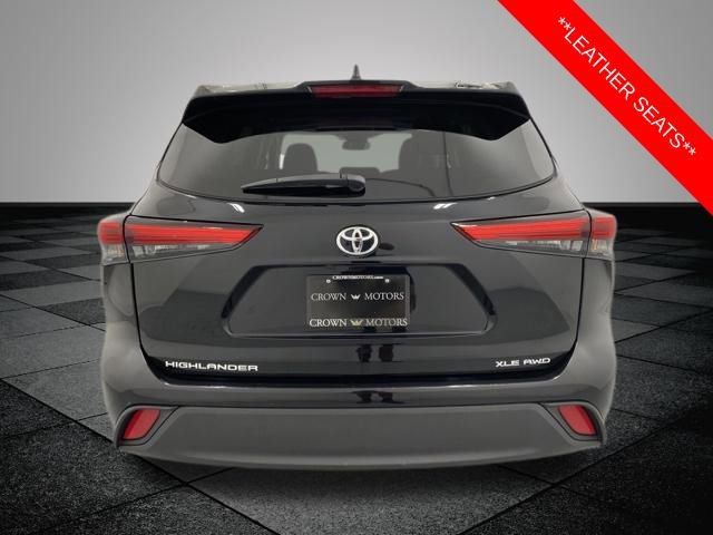 Used 2023 Toyota Highlander XLE image 5