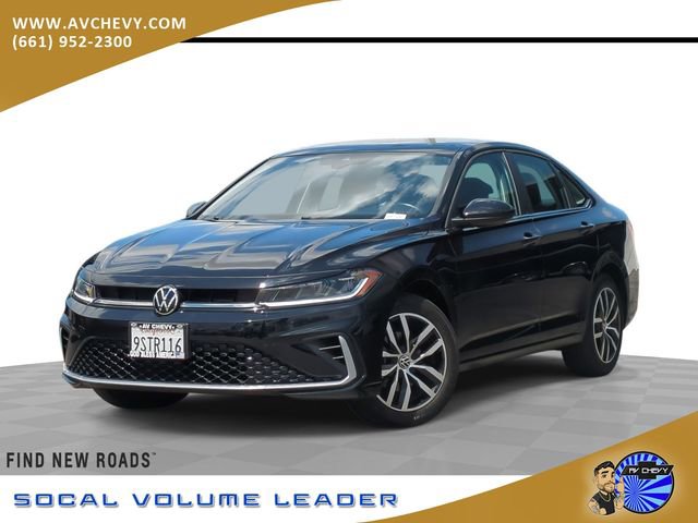 Used 2025 Volkswagen Jetta SE