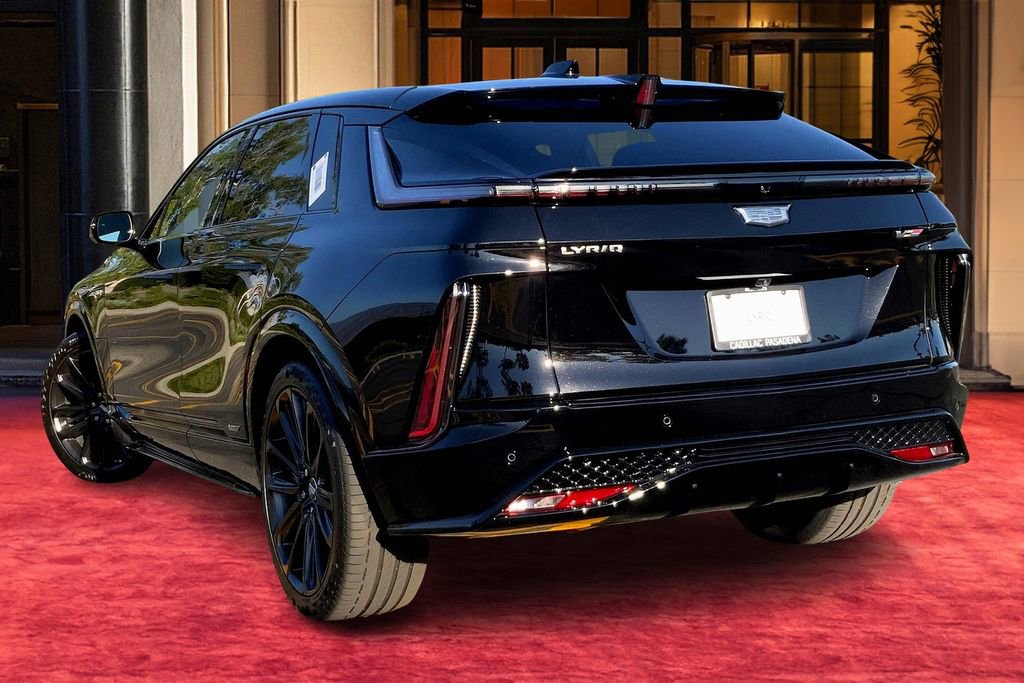 New 2026 Cadillac Lyriq V AWD/4WD image 4