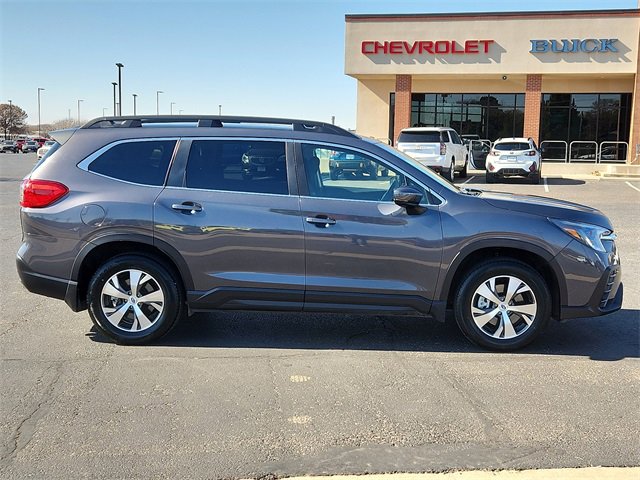 Used 2024 Subaru Ascent Premium image 5