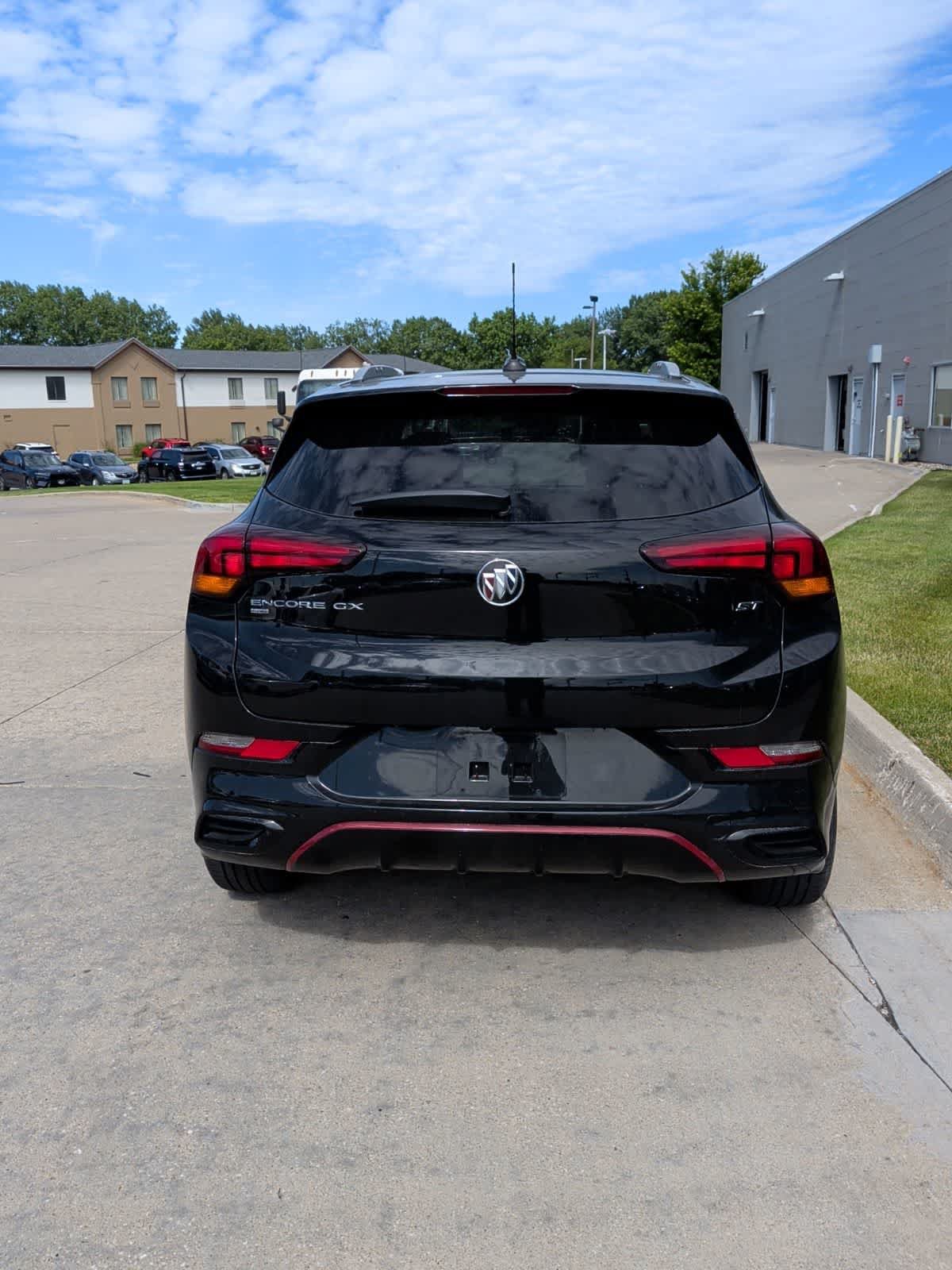 Used 2021 Buick Encore GX Select w/ Experience Buick Package AWD/4WD image 7