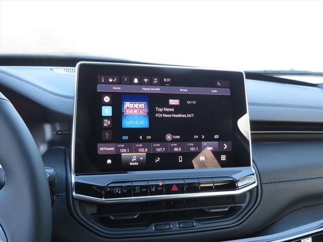 New 2026 Jeep Compass Latitude image 22