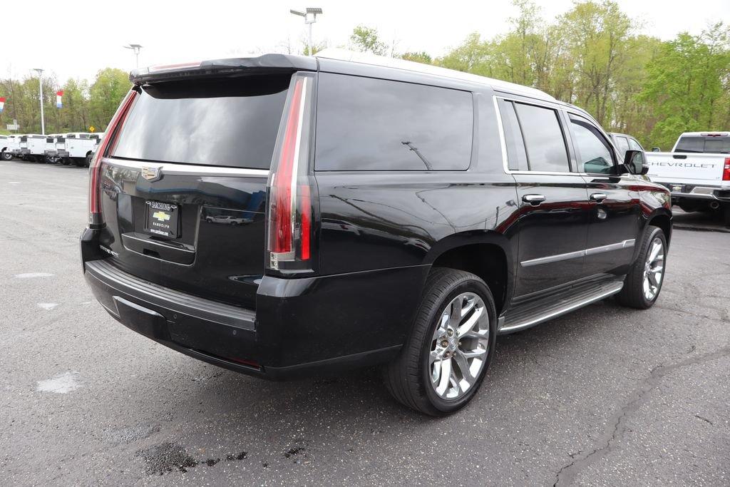 Used 2016 Cadillac Escalade ESV Luxury RWD image 44