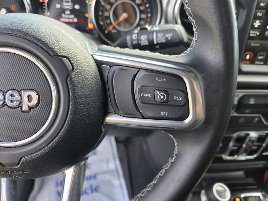 Used 2022 Jeep Wrangler Unlimited Sahara AWD/4WD image 19