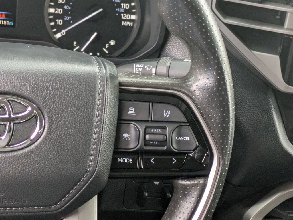 Used 2022 Toyota Tundra SR5 w/ SR5 Convenience Package image 14