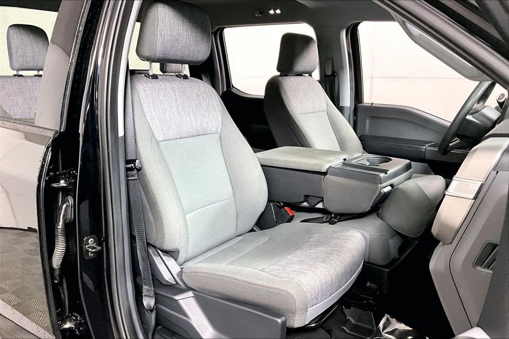 Used 2025 Ford F250 XLT image 7