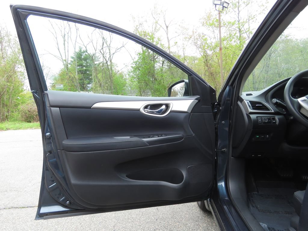 Used 2014 Nissan Sentra S FWD image 9