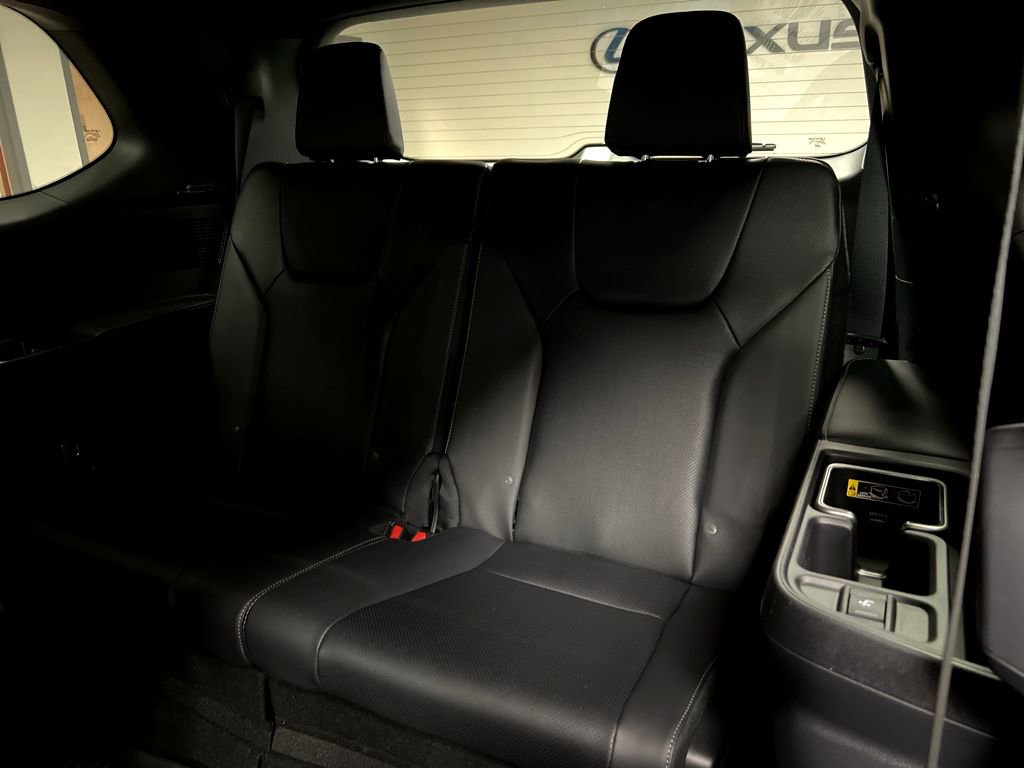 New 2026 Lexus TX 500h AWD image 42