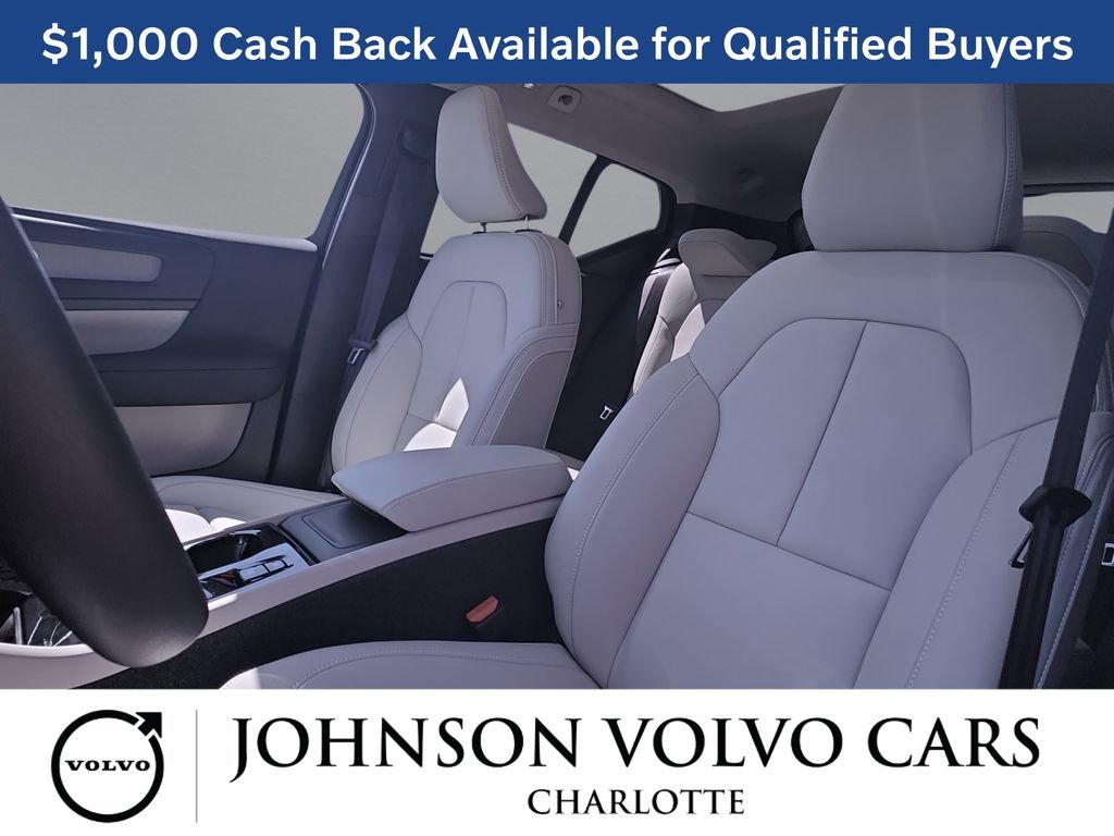 New 2026 Volvo XC40 B5 Ultra w/ Protection Package Premier AWD/4WD image 15