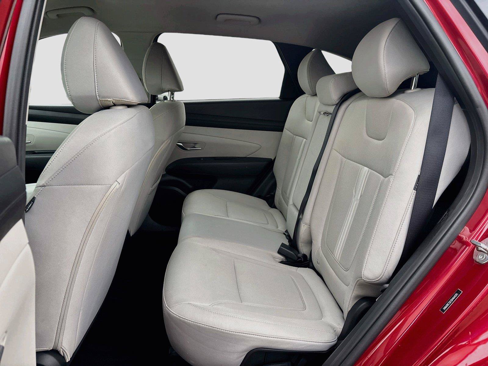 Certified 2025 Hyundai Tucson SEL AWD/4WD image 11