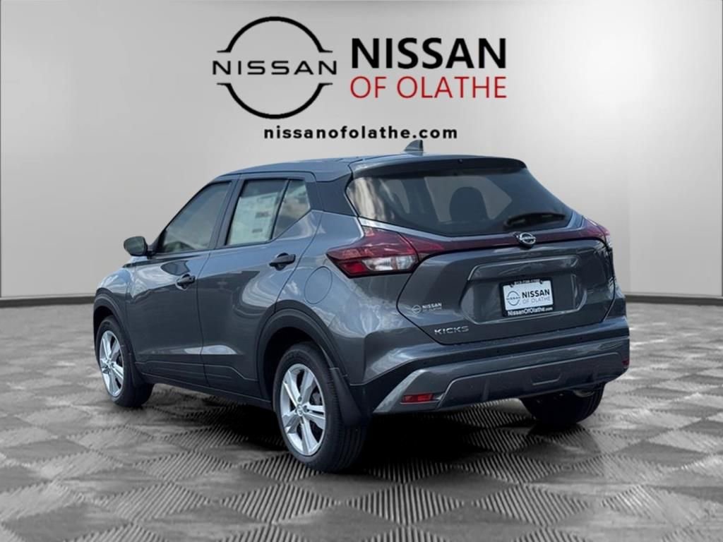 Certified 2025 Nissan Kicks Play S image 3
