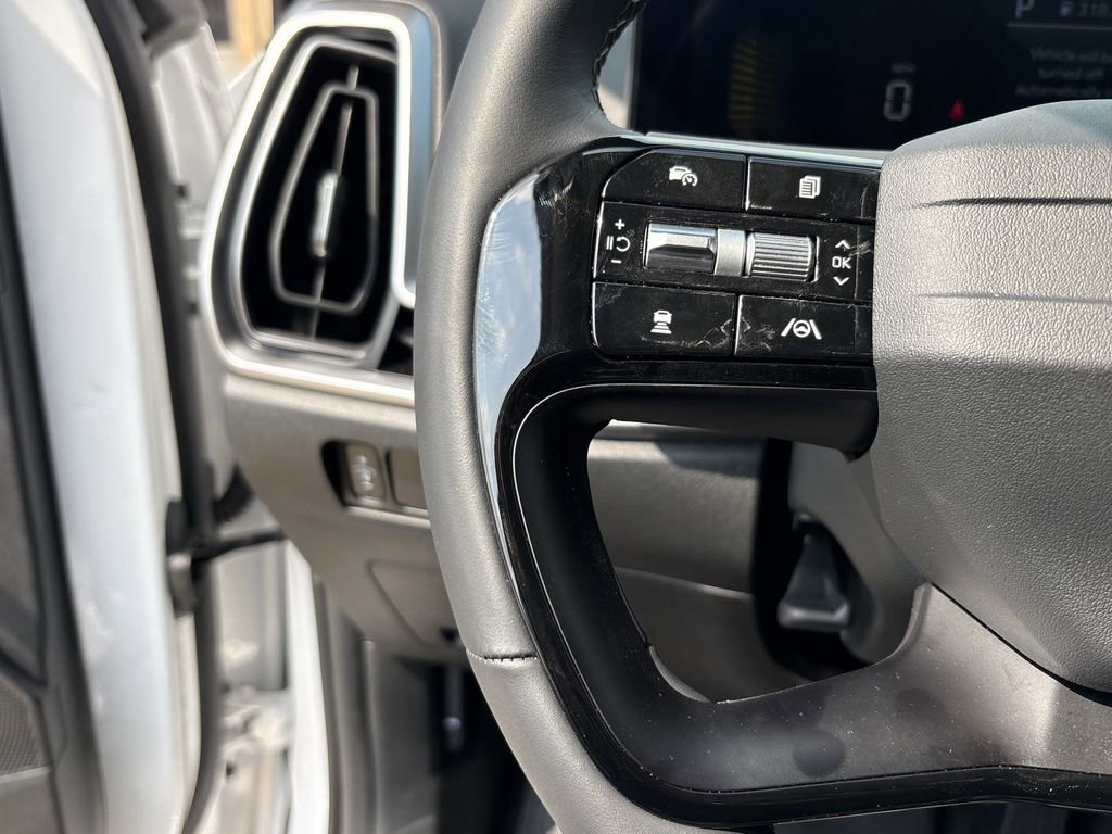 Used 2026 Kia Sorento S w/ S Panoramic Sunroof Package FWD image 16