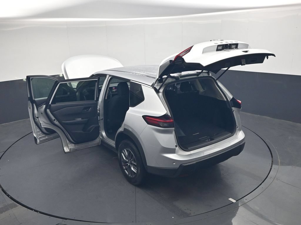 Used 2024 Nissan Rogue S AWD/4WD image 50