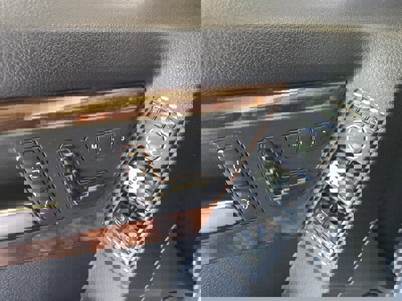 Used 2013 Mercedes-Benz GLK 350 2WD w/ Multimedia Pkg image 19