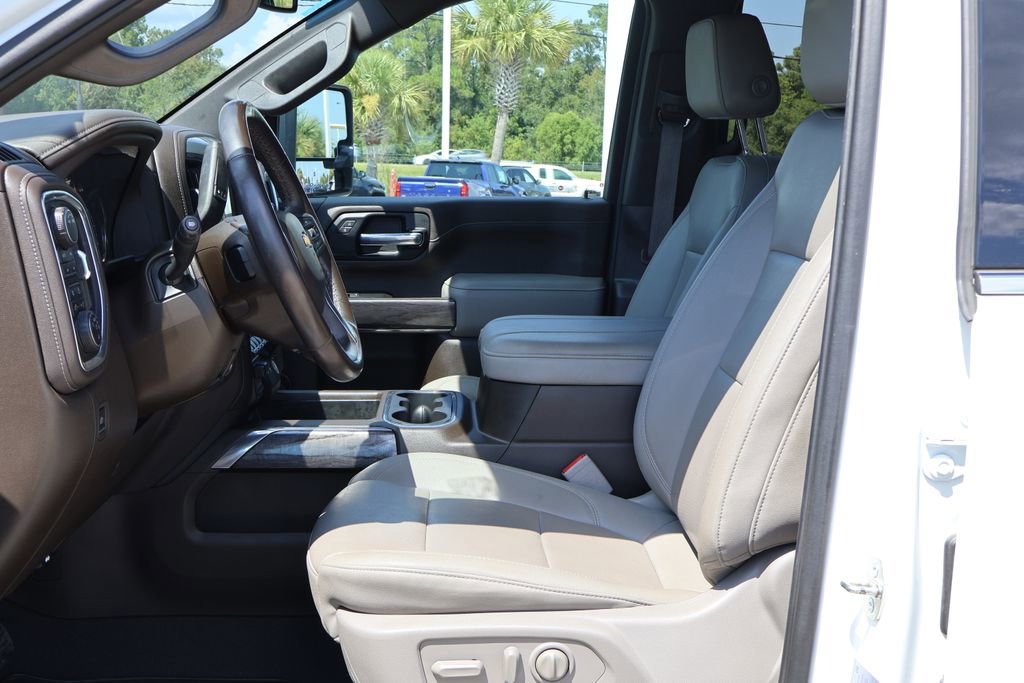 Used 2023 Chevrolet Silverado 2500 LTZ w/ LTZ Convenience Package image 8