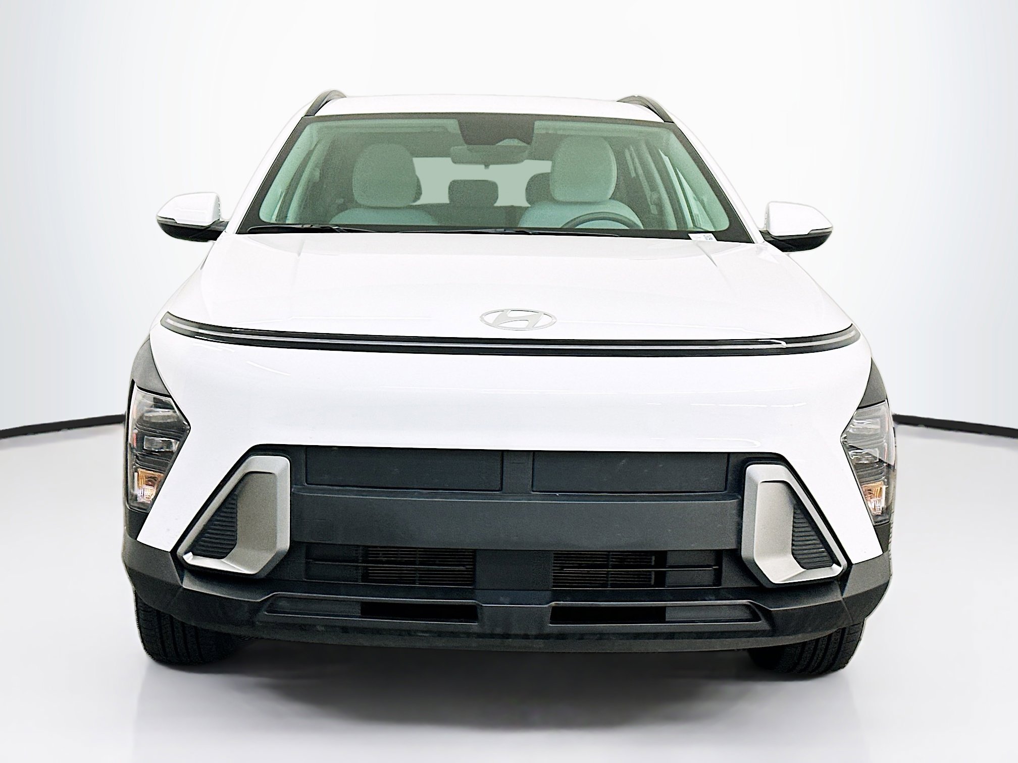 Used 2025 Hyundai Kona SEL image 2