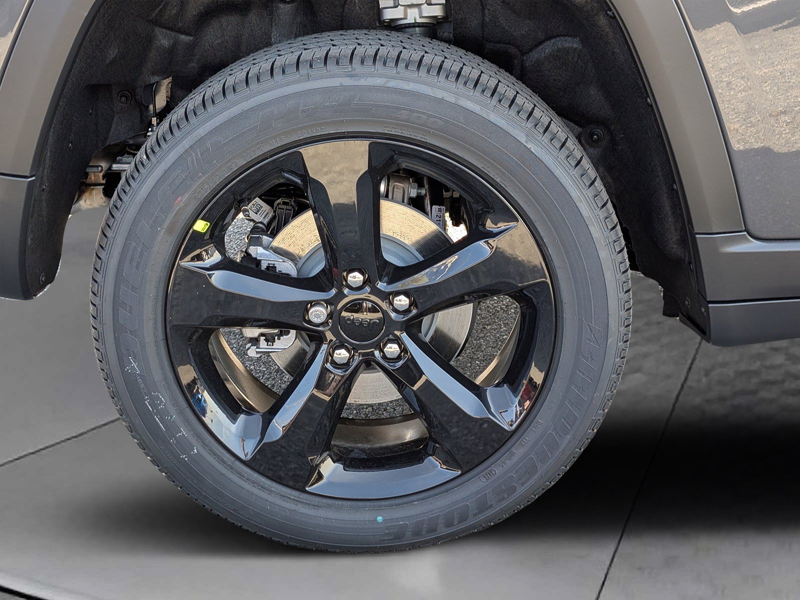 New 2025 Jeep Grand Cherokee Altitude AWD/4WD image 8