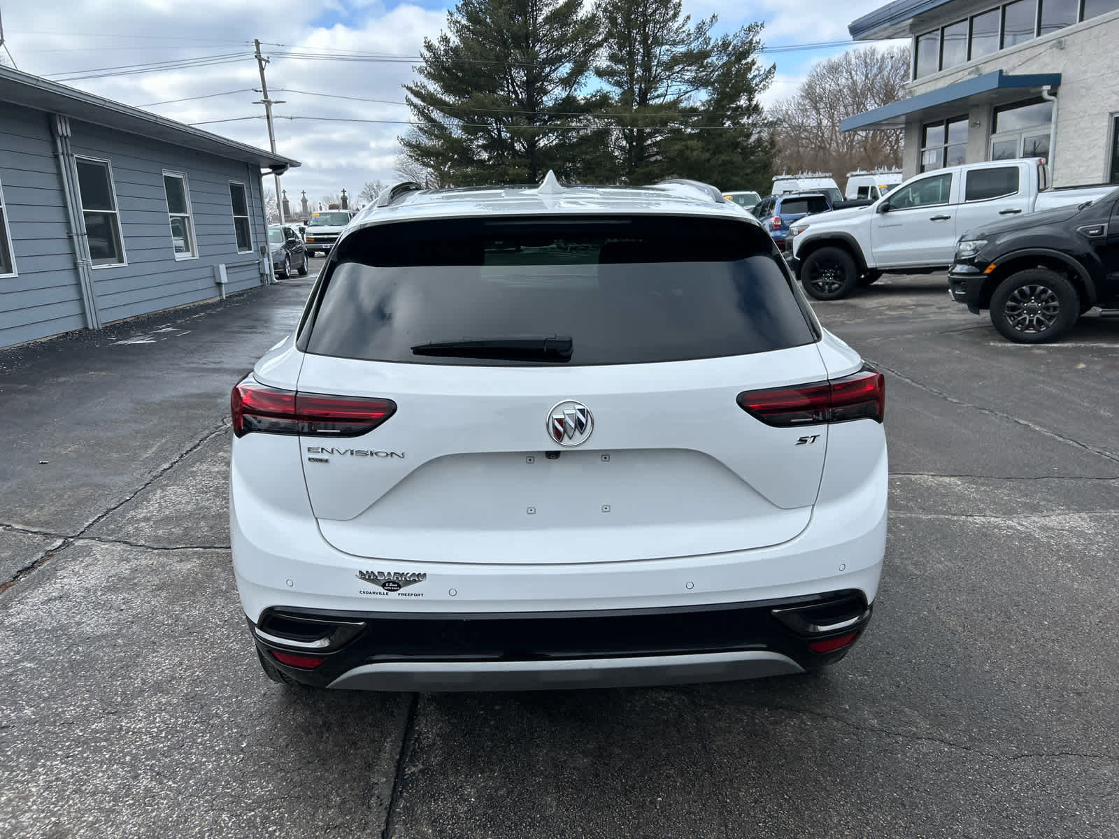 Used 2023 Buick Envision Essence w/ Sport Touring Package image 5