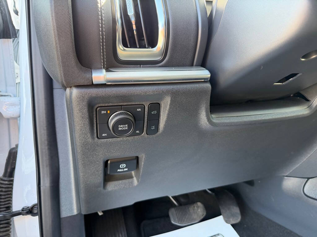 Used 2025 Ford Expedition Max Platinum AWD/4WD image 18